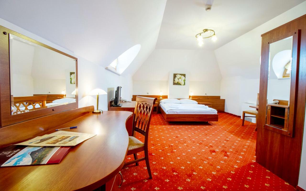 Hotel Stary Mlyn Koziegłowy 외부 사진