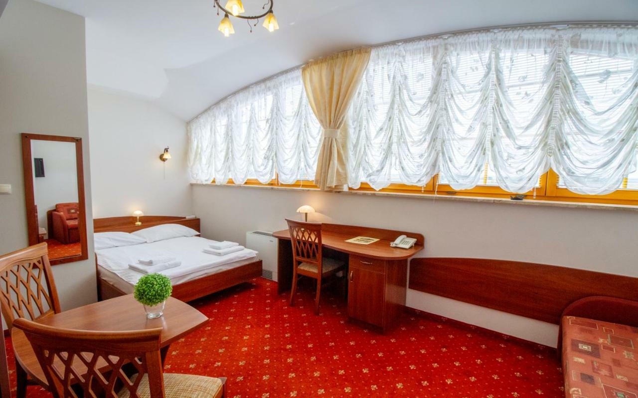 Hotel Stary Mlyn Koziegłowy 외부 사진